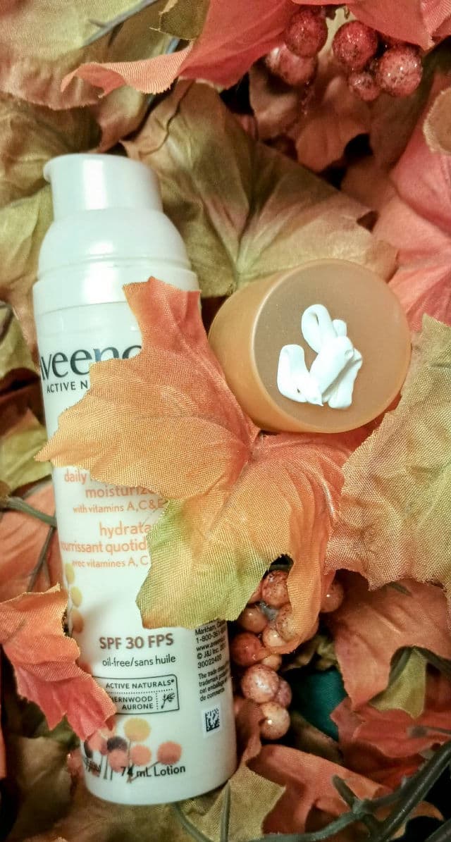 Aveeno Smart Essentials Daily Nourishing Moisturizer SPF 30 review photo by Mucci