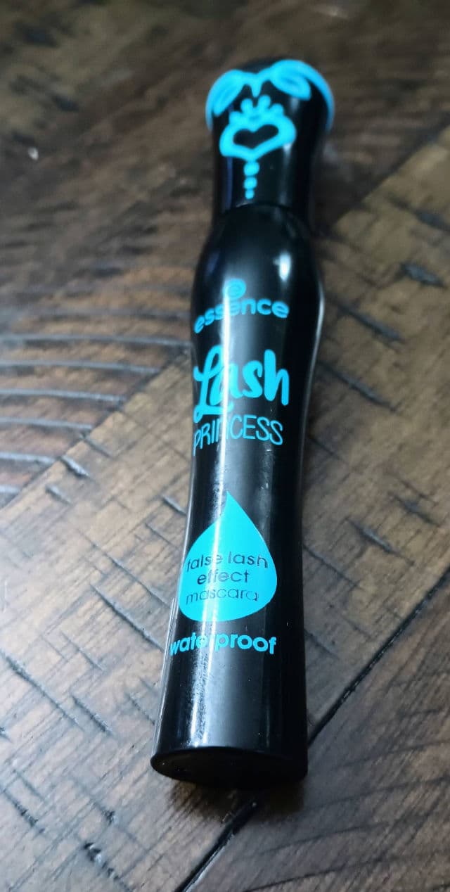 Essence Lash Princess Waterproof Mascara review photo by Mucci