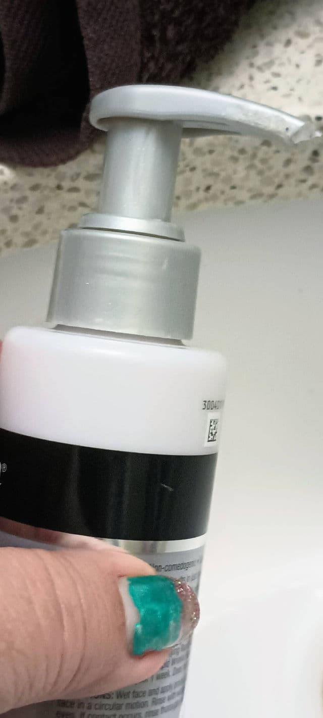 Neutrogena Rapid Wrinkle Repair Prep Cleanser review photo by Mucci