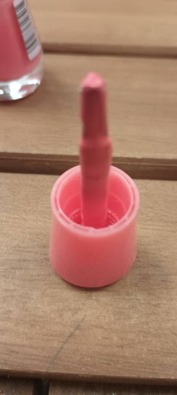 Essence Shine Last & Go! Gel Nail Polish review photo by Mucci