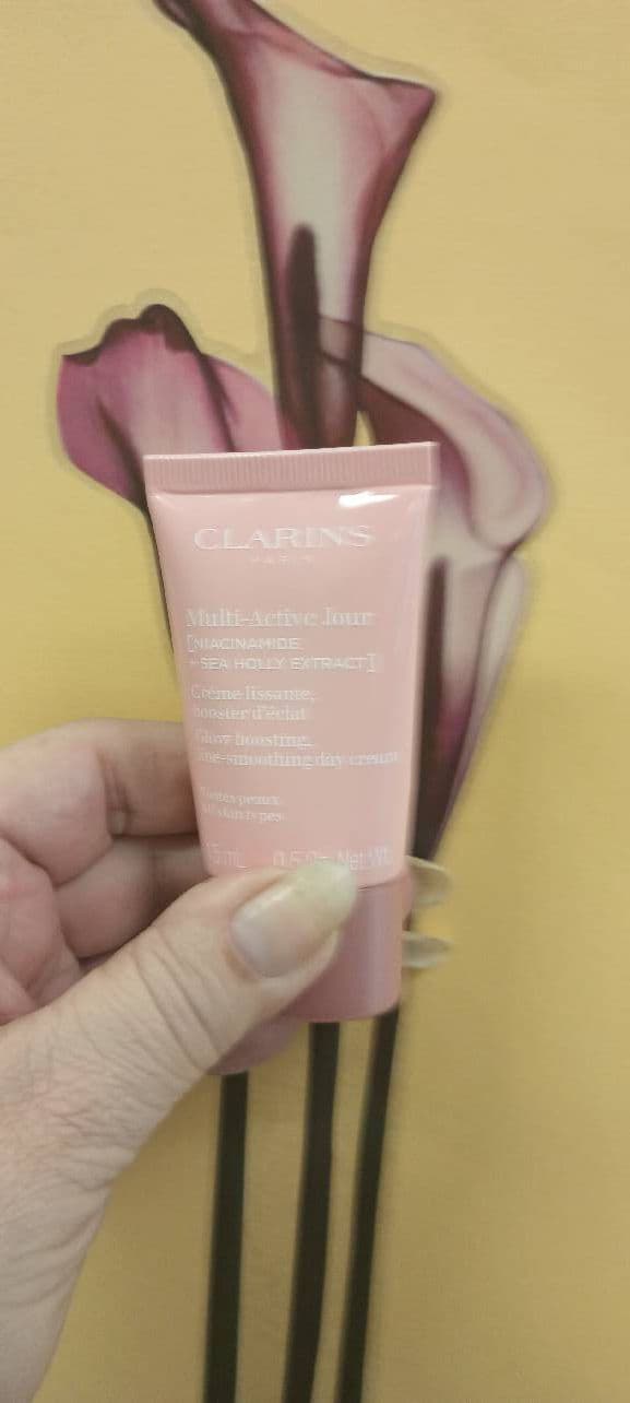 Clarins Multi-Active Day Cream - All Skin Types review photo by Mucci