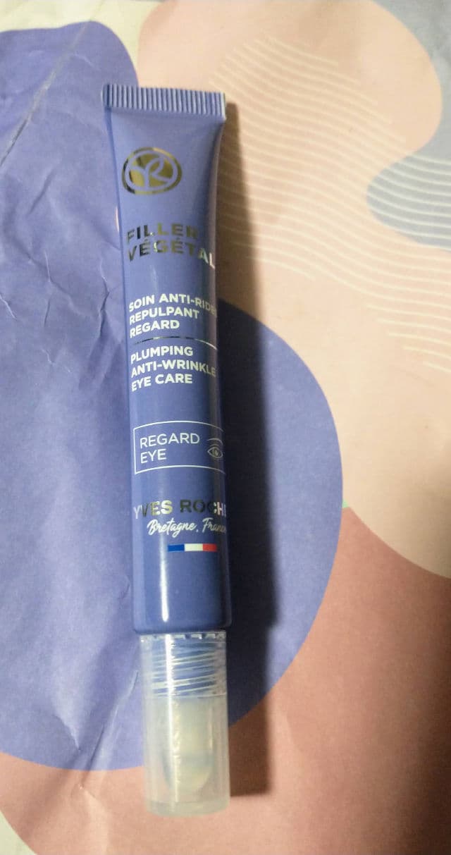 YVES ROCHER Filler Vegetal Plumping Anti-wrinkle Eye Care review photo by Mucci