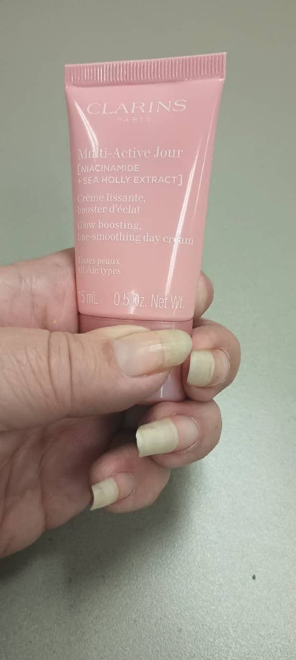 Clarins Multi-Active Day Cream - All Skin Types review photo by Mucci
