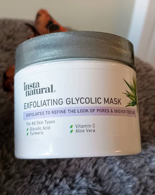 InstaNatural Exfoliating Glycolic Mask review photo by Mucci