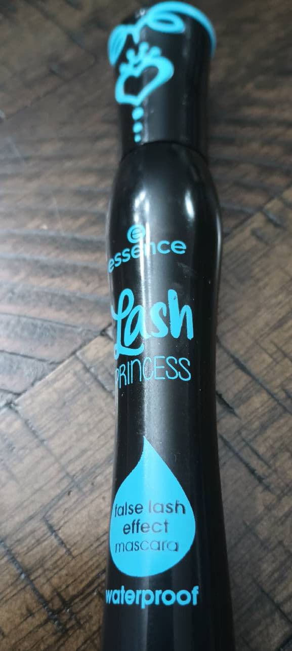 Essence Lash Princess Waterproof Mascara review photo by Mucci