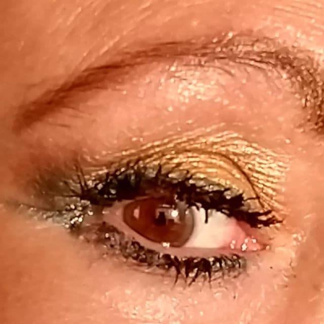 Essence Lash Princess Waterproof Mascara review photo by Mucci