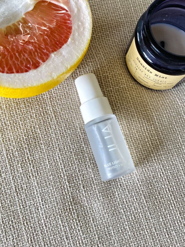 Ilia Blue Light Protect + Set Mist review photo by glowarchives