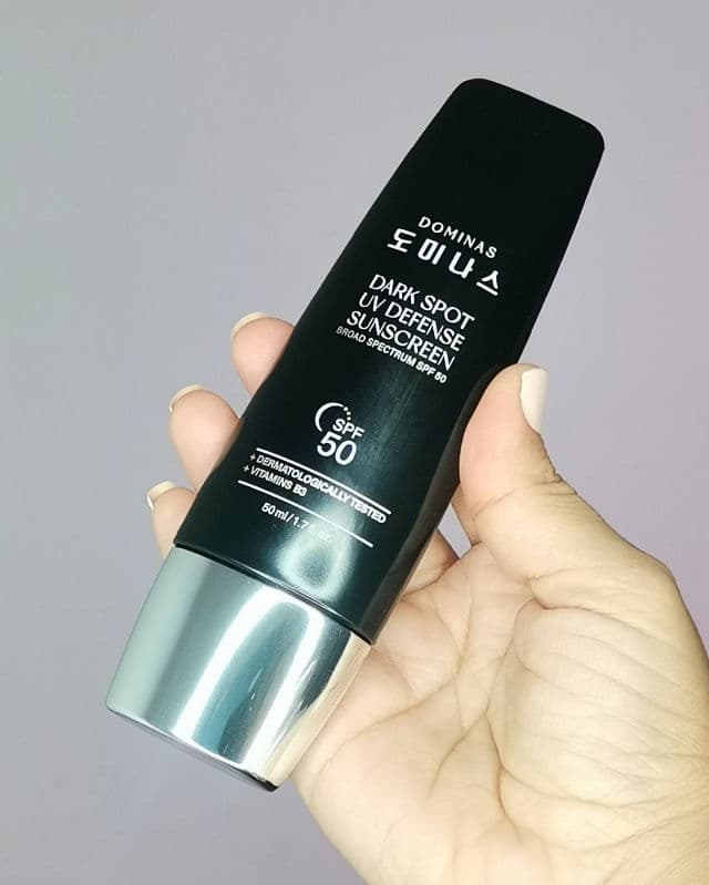 Dominas Dark Spot UV Defense Sunscreen SPF50 review photo by leidysvmakeup