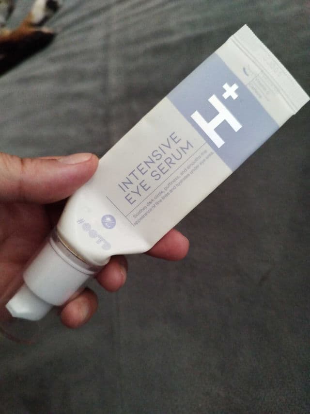 OOTD BEAUTY Intensive Eye Serum A.M review photo by LaDaniLara