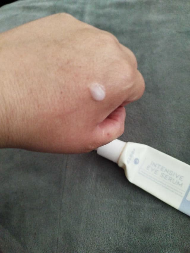 OOTD BEAUTY Intensive Eye Serum A.M review photo by LaDaniLara