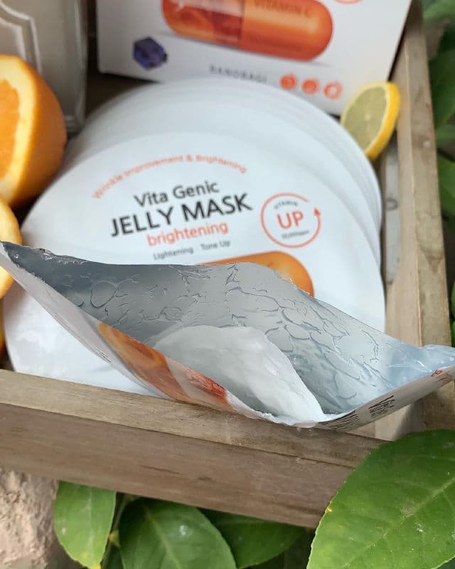 BANOBAGI Vita Genic Brightening Jelly Mask review photo by Oilyskincare