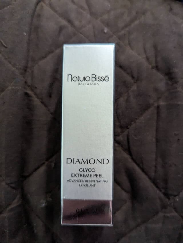 Natura Bisse Barcelona Diamond Glyco Extreme Peel review photo by merllamicorn