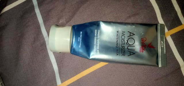 iWhite Korea Aqua Moisturizer Whitening Vita review photo by jajae