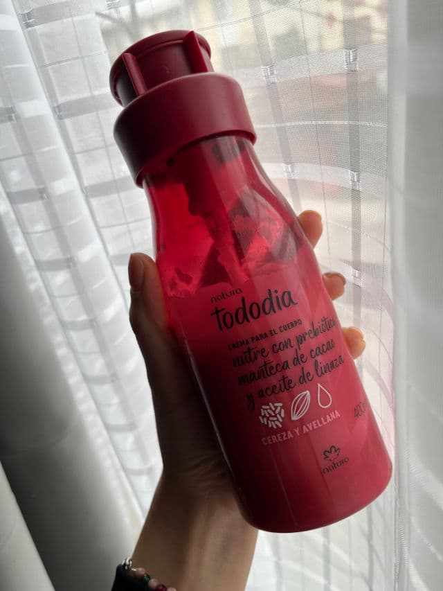 Natura Crema Nutritiva Para el Cuerpo Cereza y Avellana review photo by rociojavibeauty
