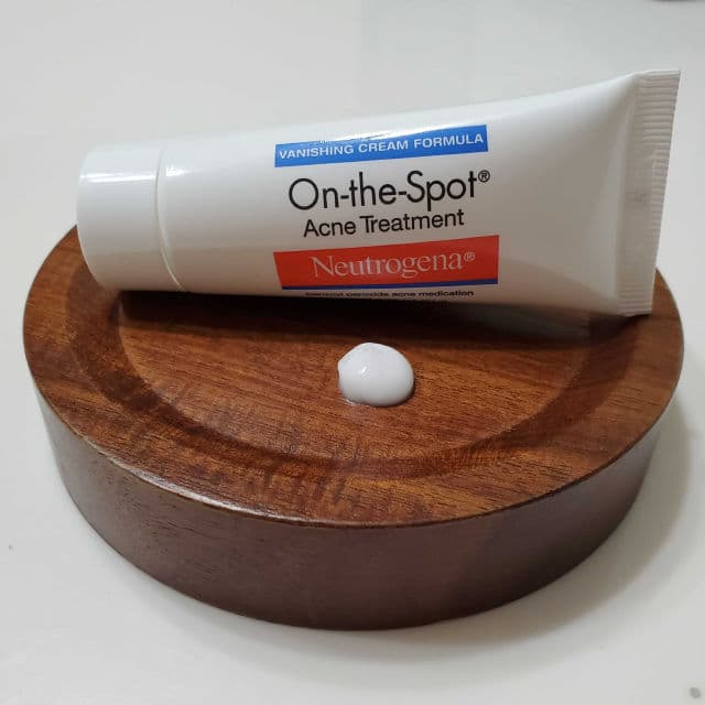 Neutrogena On-The-Spot Acne review photo by KateB313
