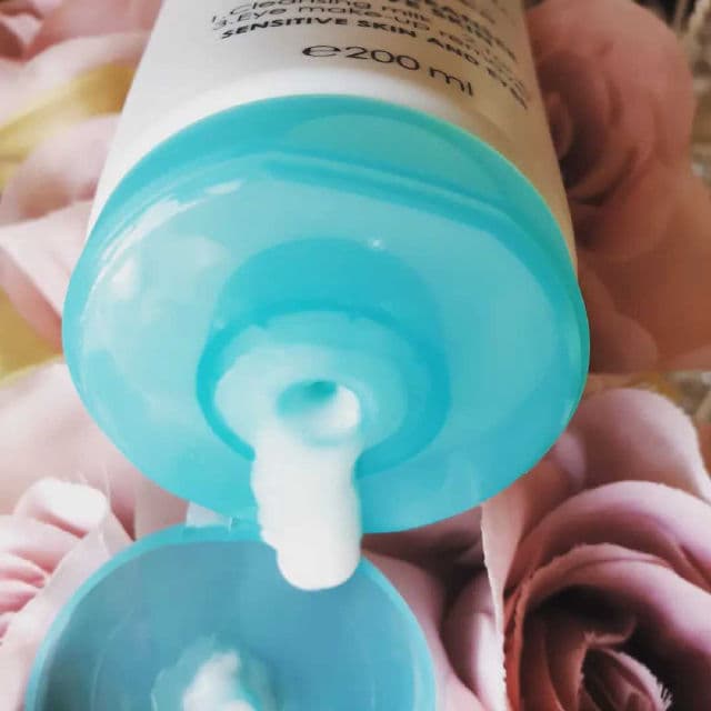 Vichy Purete Thermale 3-in-1 One-Step Cleanser review photo by Ruth11