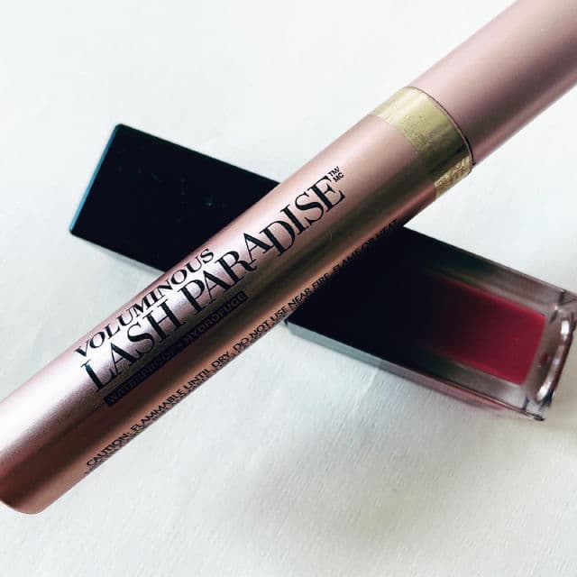 L'Oreal Paris Voluminous Lash Paradise Mascara review photo by Shivach