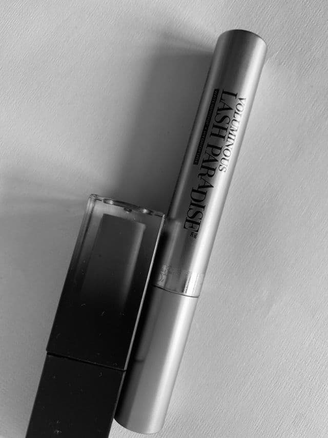 L'Oreal Paris Voluminous Lash Paradise Mascara review photo by Shivach