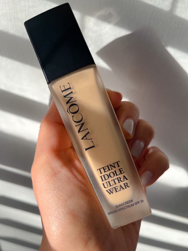 Lancome Teint Miracle Hydrating Foundation SPF 15 review photo by MelsViews