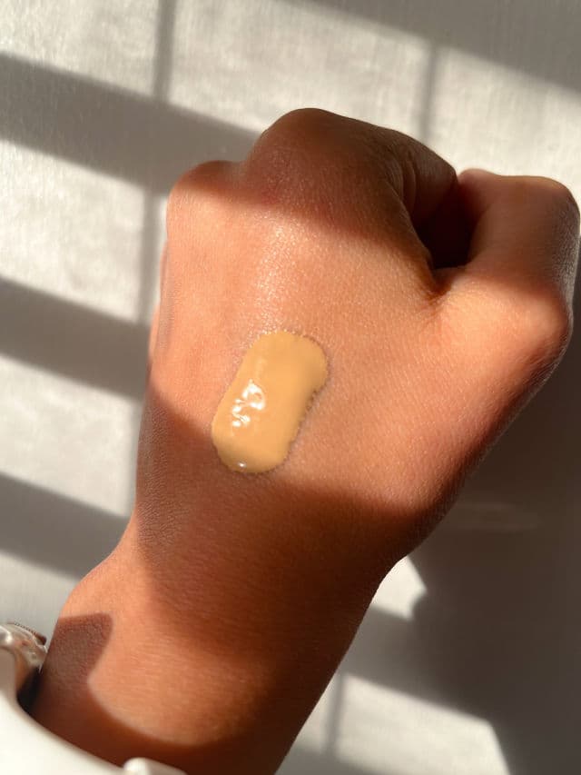 Lancome Teint Miracle Hydrating Foundation SPF 15 review photo by MelsViews