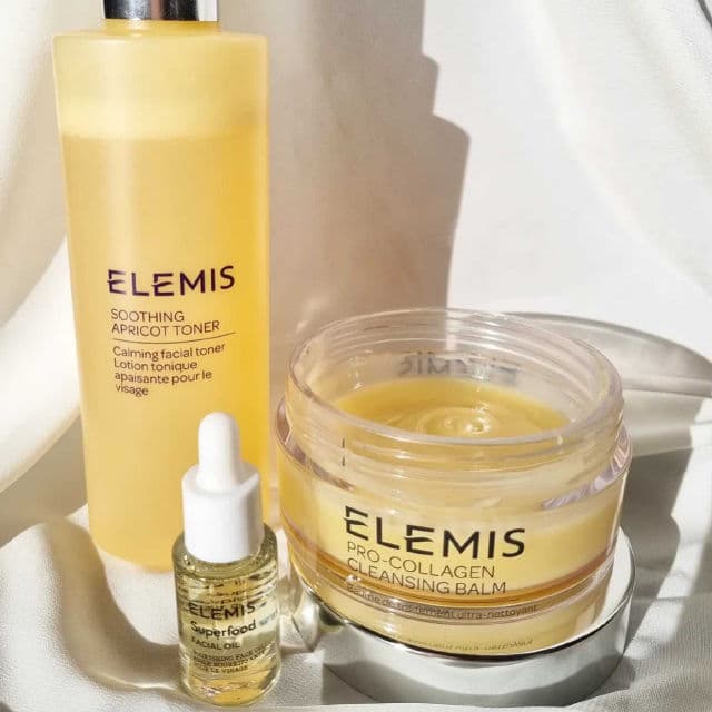 Elemis Soothing Apricot Toner review photo by SkincarebyAlex