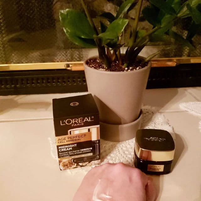L'Oreal Paris Age Perfect Cell Renewal Anti-Aging Night Moisturizer review photo by NikiRed72