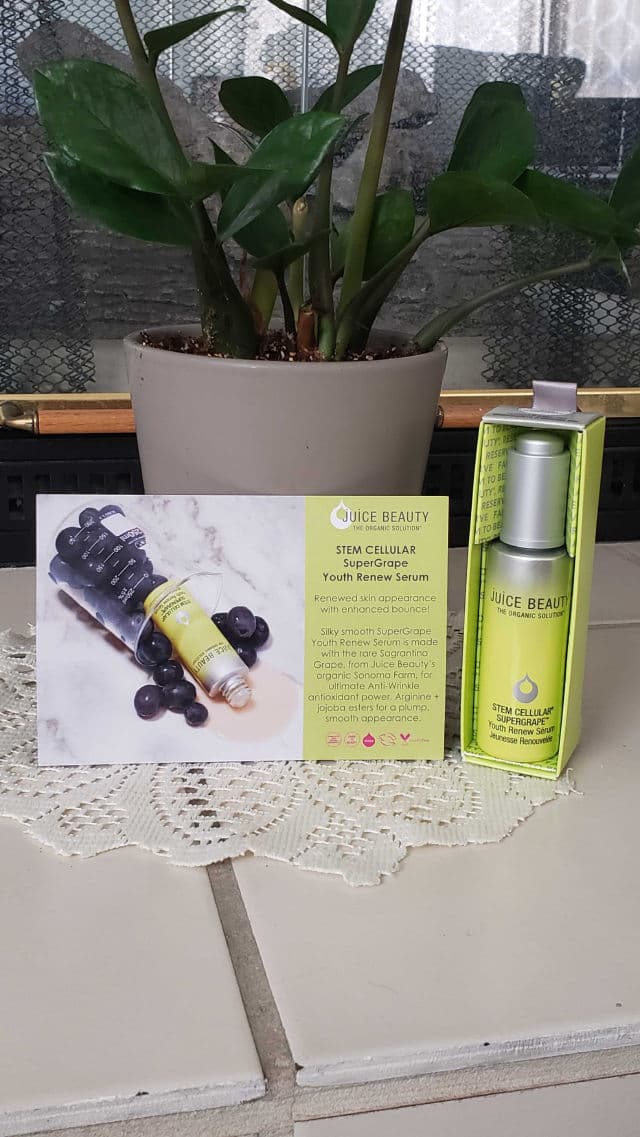 Juice Beauty Stem Cellular SuperGrape Youth Renew Serum review photo by NikiRed72