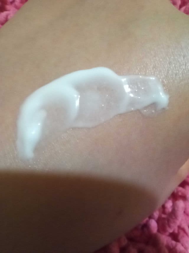 Eucerin Daily Hydration Lotion - Fragrance Free review photo by Fatimazahra13