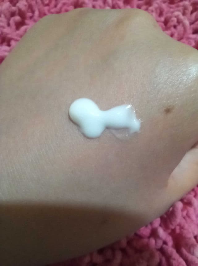 Eucerin Daily Hydration Lotion - Fragrance Free review photo by Fatimazahra13