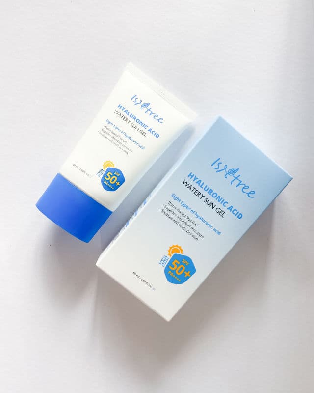 ISNTREE Hyaluronic Acid Watery Sun Gel SPF50+ PA++++ review photo by dreamyglowyskin