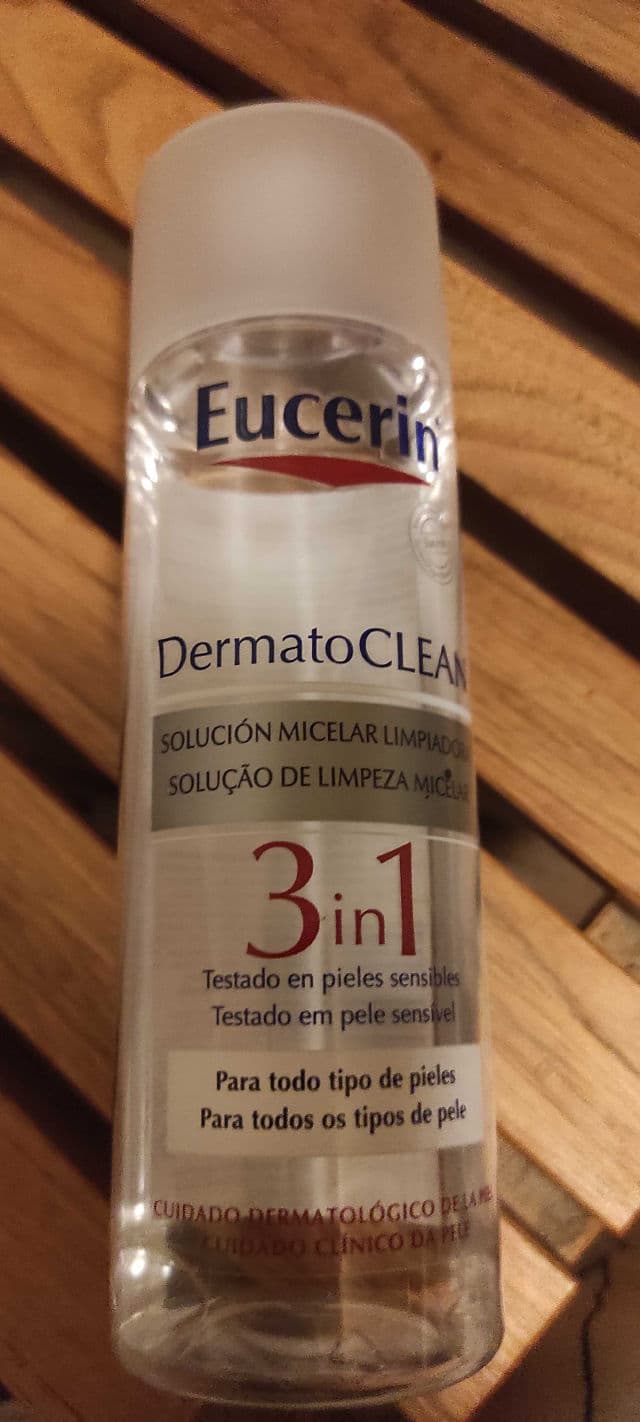 Eucerin DermatoCLEAN 3 In 1 Micellar Cleansing Fluid review photo by Anasnbona1974
