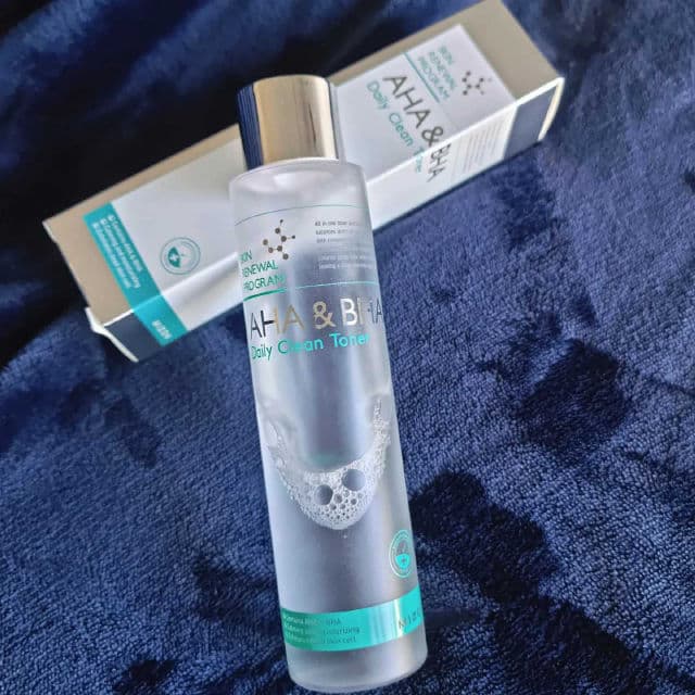 Mizon AHA & BHA Daily Clean Toner review photo by skinwithzee