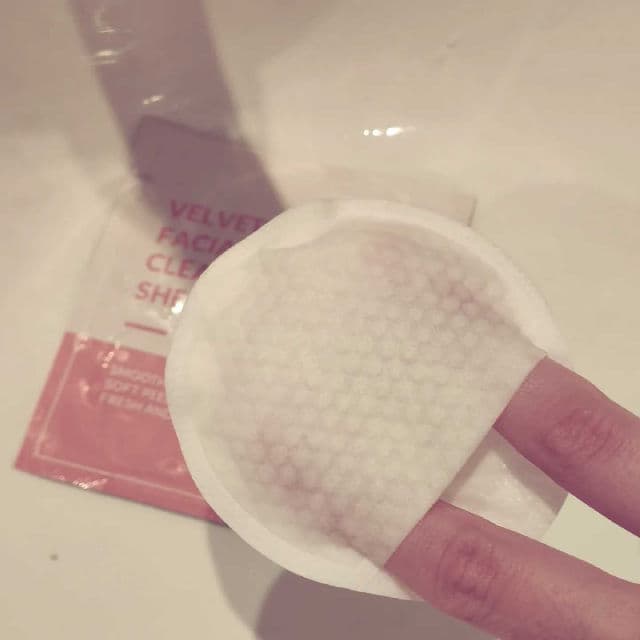Beaudiani Velvet Facial Cleansing Sheet  review photo by protectorsolarforeve
