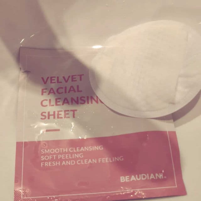 Beaudiani Velvet Facial Cleansing Sheet  review photo by protectorsolarforeve