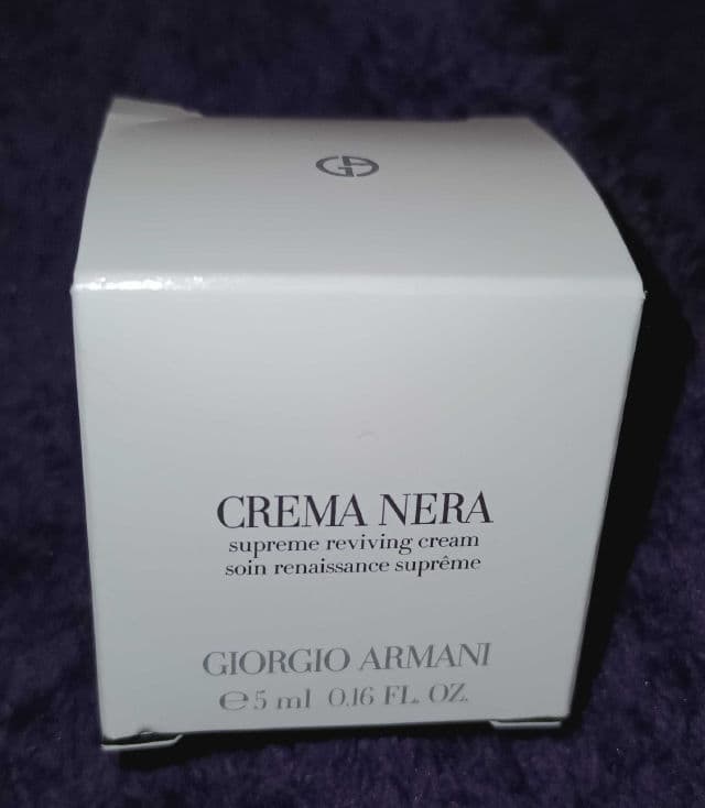 Giorgio Armani Crema Nera Supreme Reviving Cream review photo by ProVanityFX