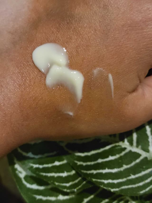 Clinique Dramatically Different Moisturizing Gel review photo by brownchic86