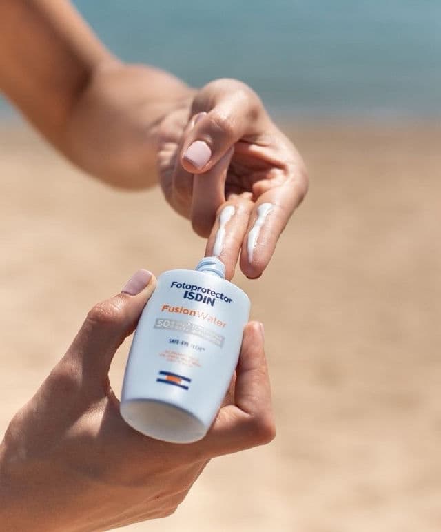 ISDIN Fotoprotector - Fusion Water SPF 50+ review photo by eli22