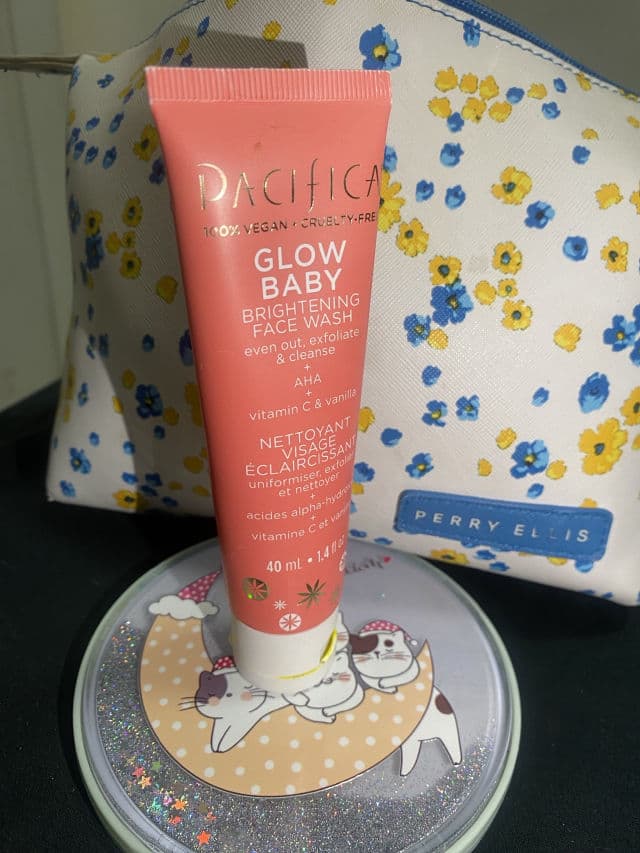 Pacifica Glow Baby Brightening Face Wash review photo by loany06