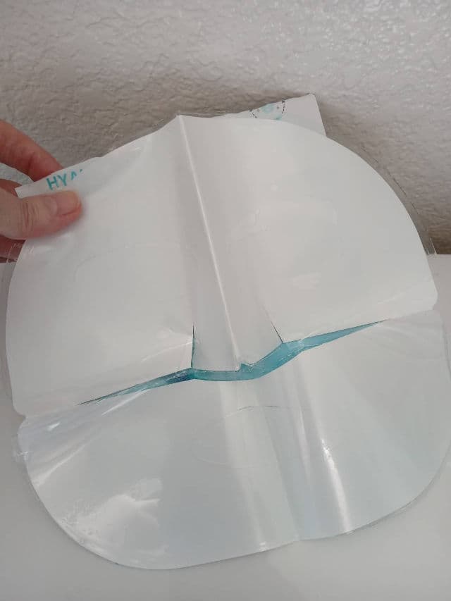 Centellian24 Madeca Lab Hyal Waterfull Glow Gel Mask review photo by PattiL