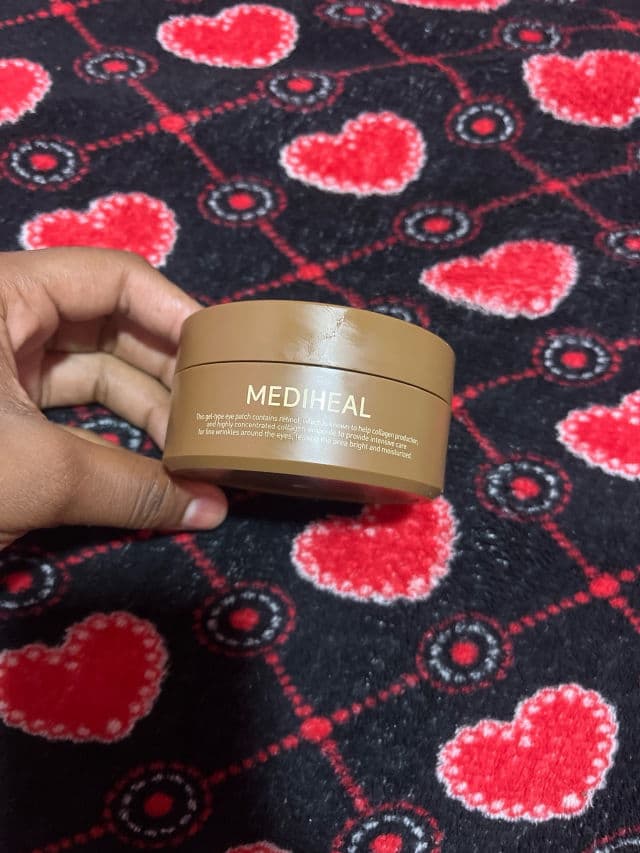 MEDIHEAL Retinol Collagen Under Eye Patch review photo by larileinny