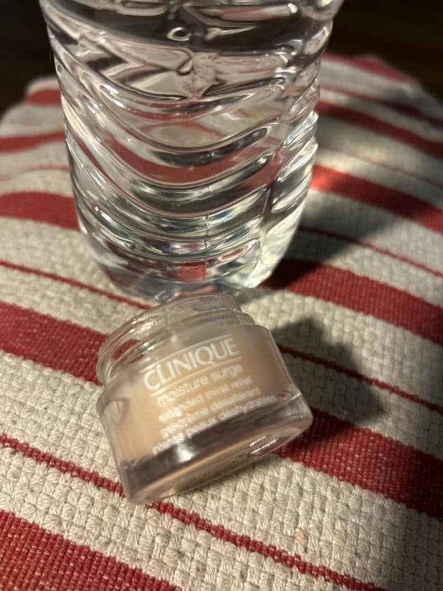 Clinique Moisture Surge Extended Thirst Relief review photo by Conniematt