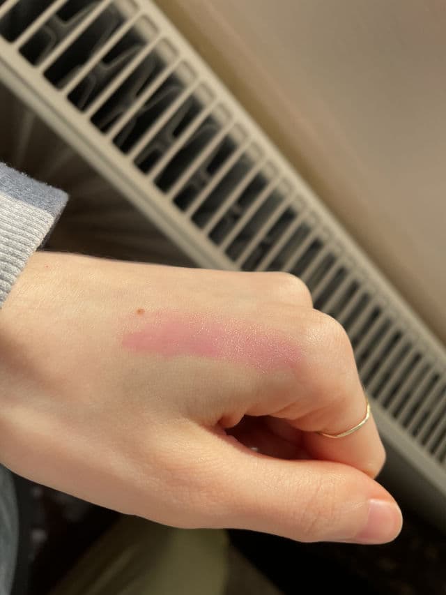 SOON+ Hemp Seed Moisture Lip Balm review photo by KbeautyUwU