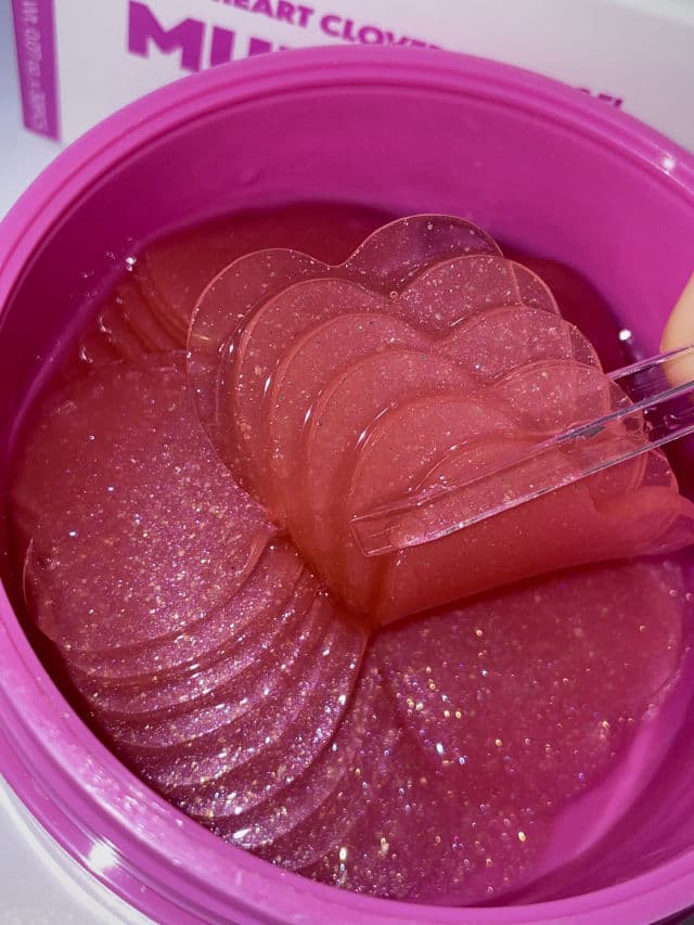REYENA16 Heart Clover Hydrogel Multi Patch review photo by KbeautyUwU