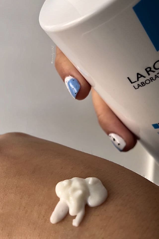 La Roche-Posay Lipikar Baume Light AP+M review photo by Anella