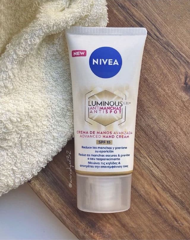 Nivea Luminous 630 Anti Spot Advanced Hand Cream SPF 15 review photo by Anella
