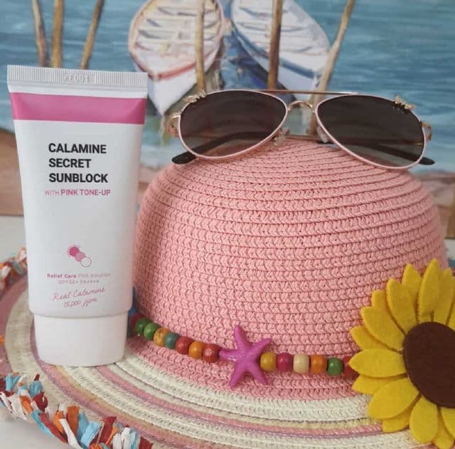 K-Secret Calamine Secret Sunblock SPF50+ PA++++ review photo by Picky44971
