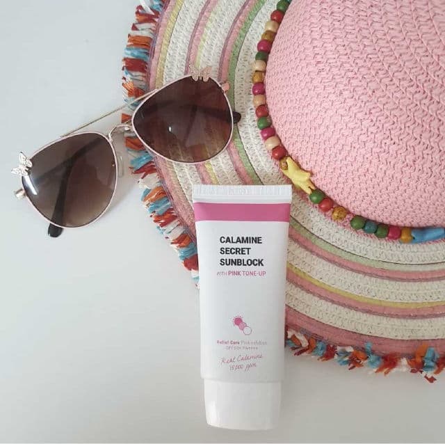 K-Secret Calamine Secret Sunblock SPF50+ PA++++ review photo by Picky44971
