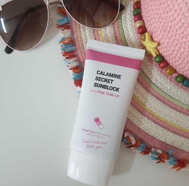 K-Secret Calamine Secret Sunblock SPF50+ PA++++ review photo by Picky44971