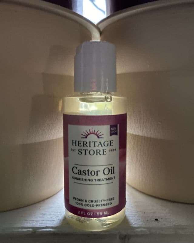 Heritage Store Castor Oil Nourishing Treatment review photo by sezya