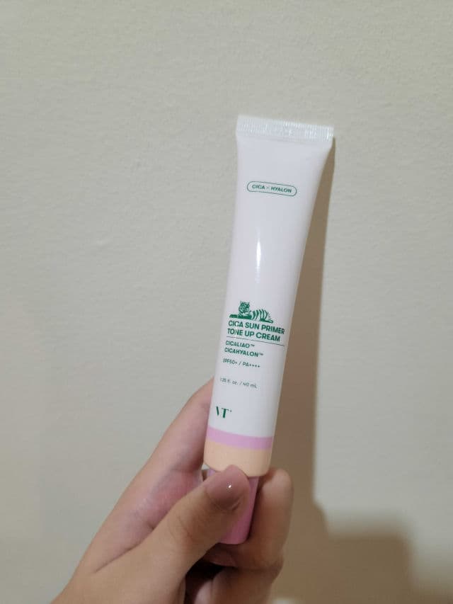 VT COSMETICS Cica Sun Primer Tone Up Cream SPF50+ PA++++ review photo by lihueyy